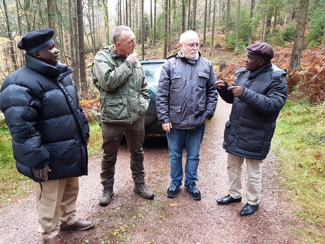 Rgenwaldbotschafter Roger Enyeka zu Besuch in der Gemeinde Losheim am See